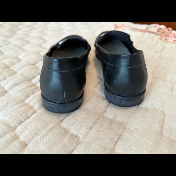 Black size 9 Anne Klein loafers - Picture 8 of 8
